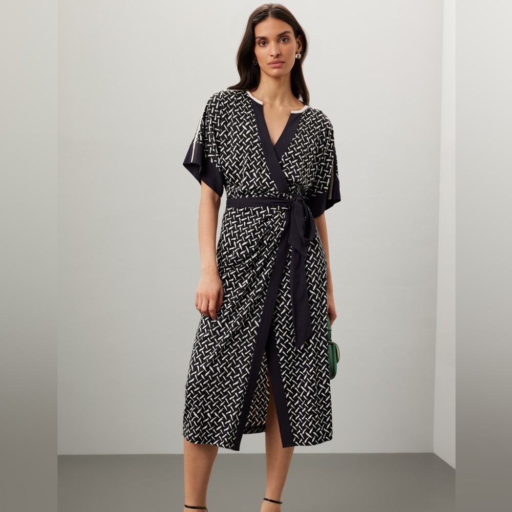 Diane Von Furstenberg Black and White Patterned Midi Dress